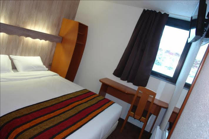 Brit Hotel Chambéry Exteriér fotografie